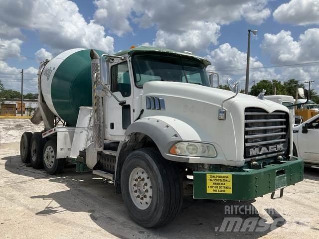 Mack GU813 Andre lastbiler