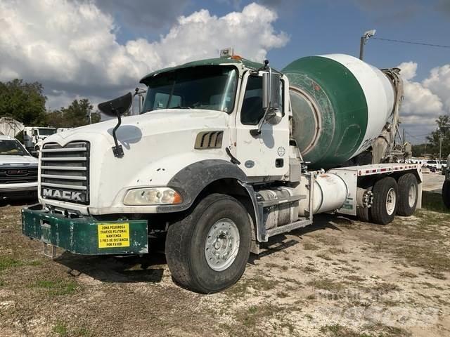 Mack GU813 Andre lastbiler