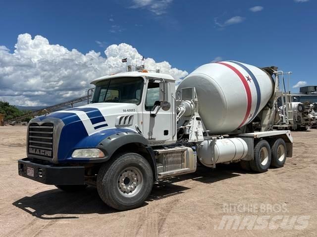 Mack GU813 Andre lastbiler