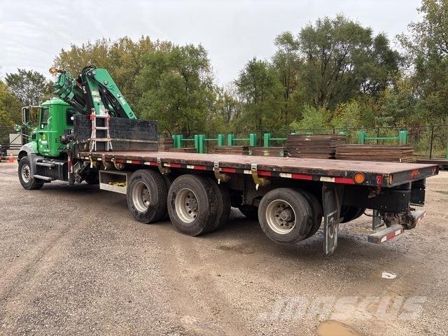 Mack GU813 Andre lastbiler
