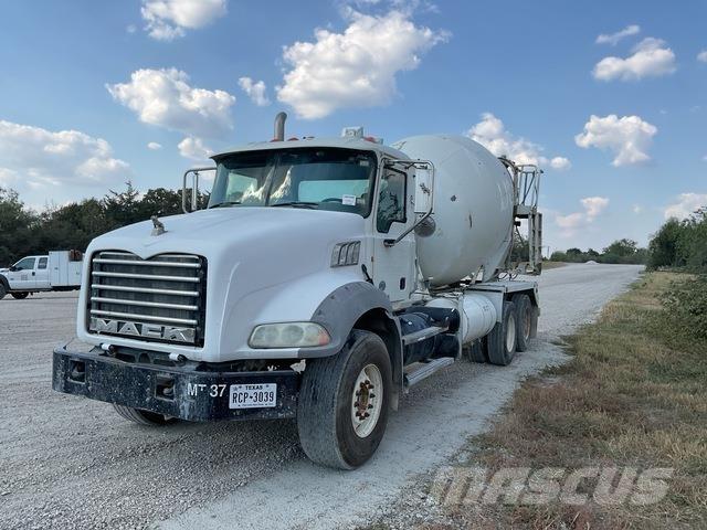 Mack GU813 Andre lastbiler