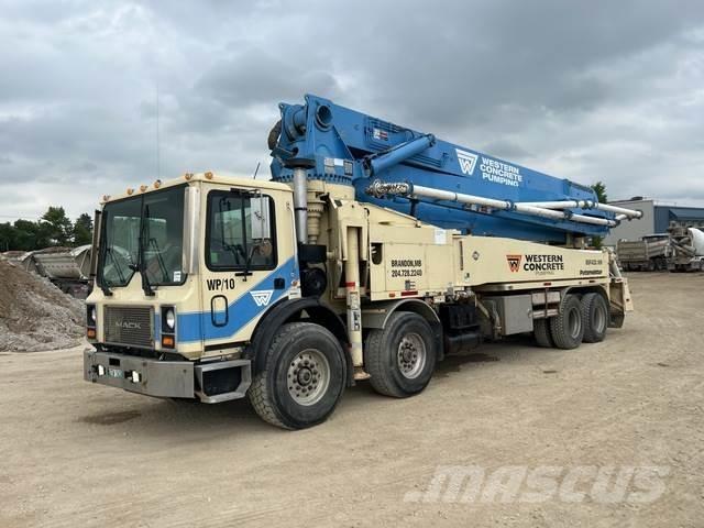 Mack MR Betonpumper