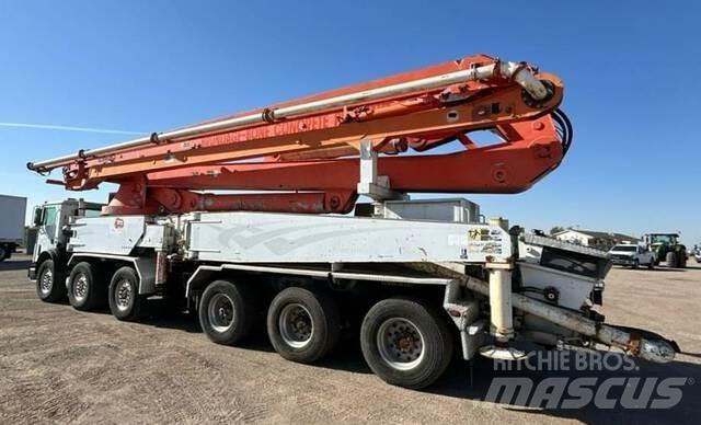 Mack MR688S Betonpumper