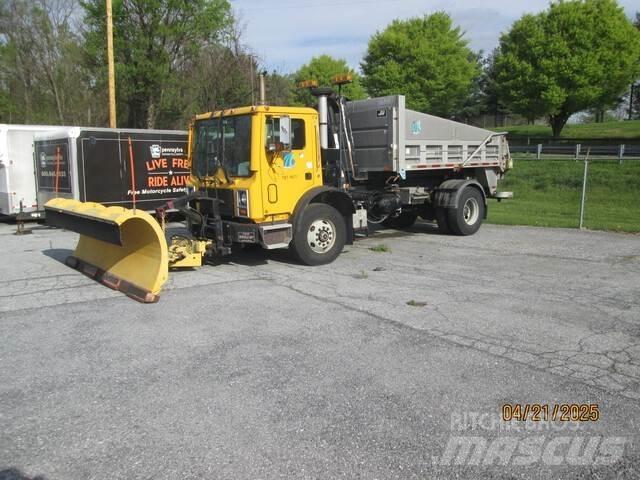 Mack MR690P Sneskovle og -plove