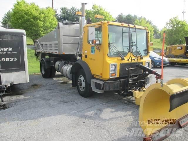 Mack MR690P Sneskovle og -plove