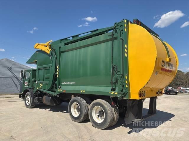Mack MR690S Renovationslastbiler