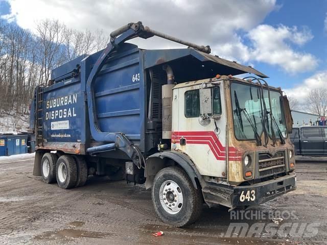 Mack MRU613 Renovationslastbiler