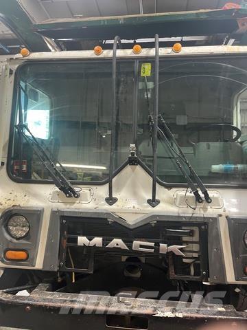 Mack MRU613 Renovationslastbiler