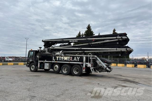 Mack MRU613 Betonpumper