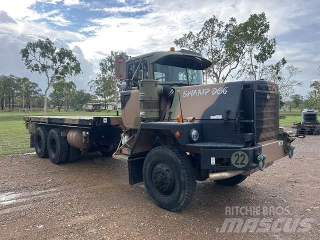 Mack R686T Lastbil med lad/Flatbed