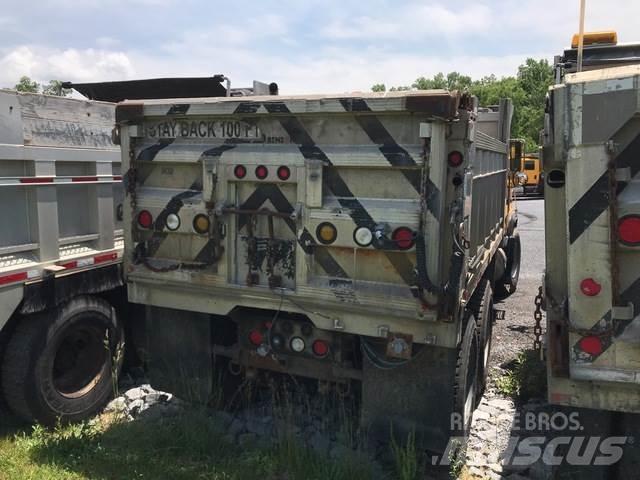 Mack RD600 Sneskovle og -plove