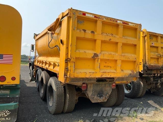 Mack RD686SX Lastbiler med tip