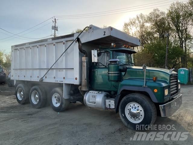 Mack RD688S Lastbiler med tip