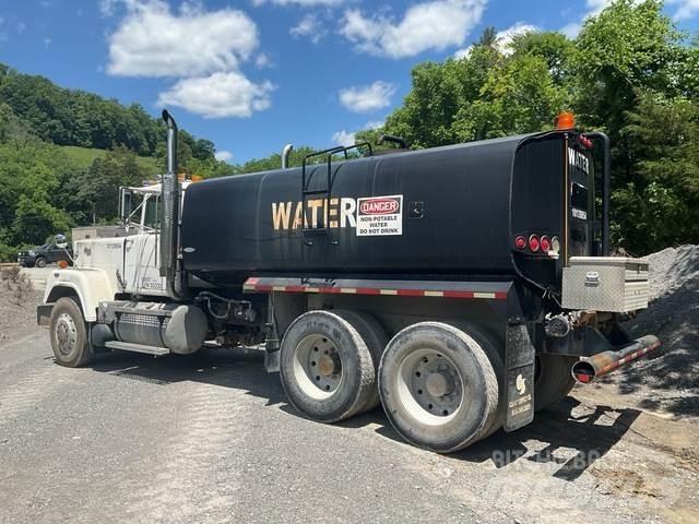 Mack RW613 Tankvogne - vand