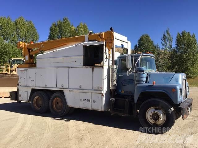 Mack U600 Forsvar/Miljø