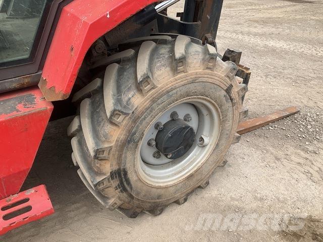 Manitou M26-4 Terrængående gaffeltruck
