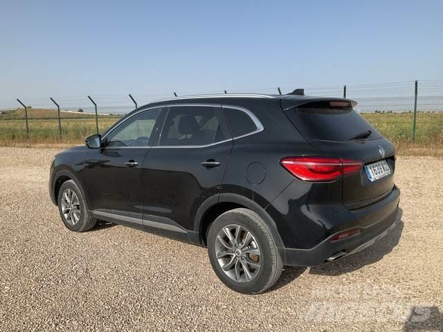 MG HS Biler