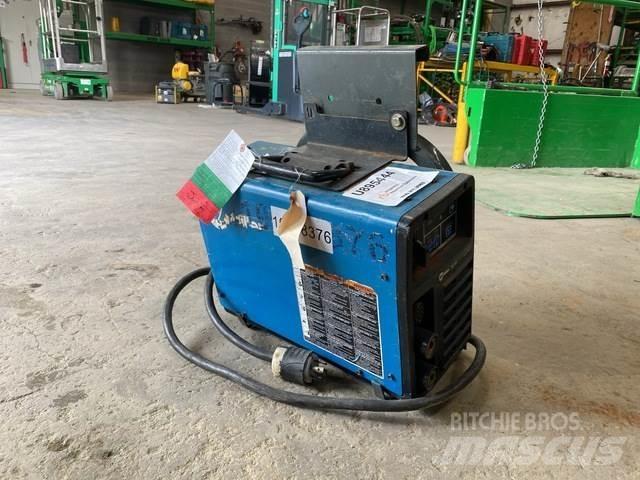 Miller CST 282 Svejsemaskiner