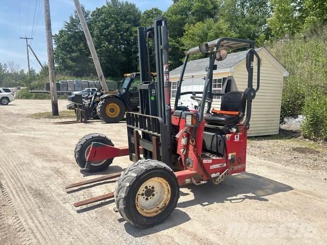 Moffett M45P Medbringertruck