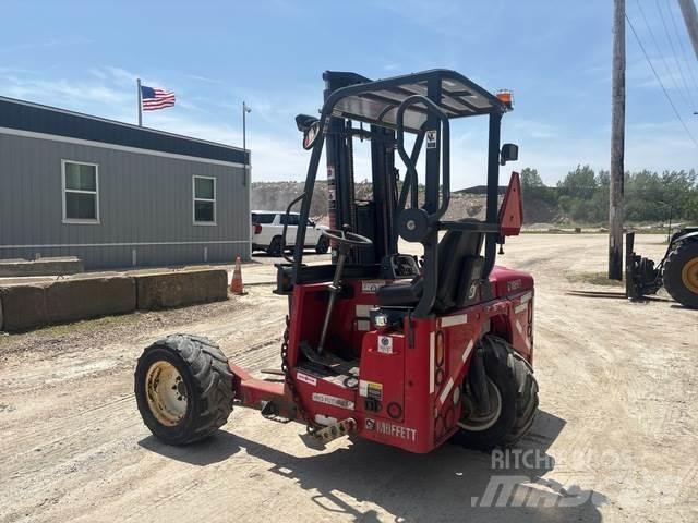 Moffett M45P Medbringertruck