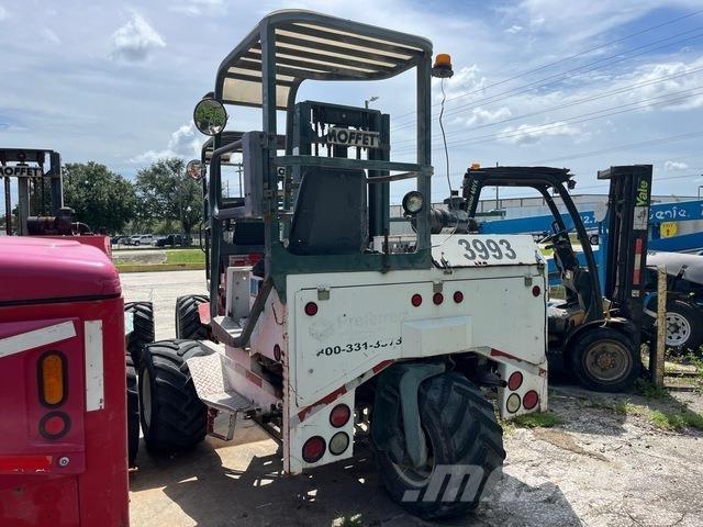 Moffett M5000 Medbringertruck
