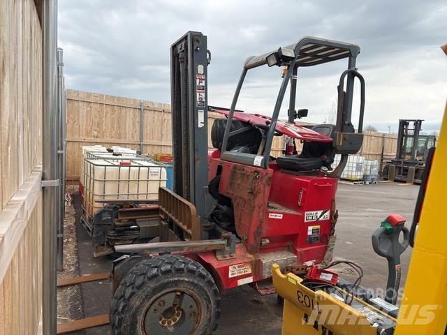 Moffett M55.4 Medbringertruck