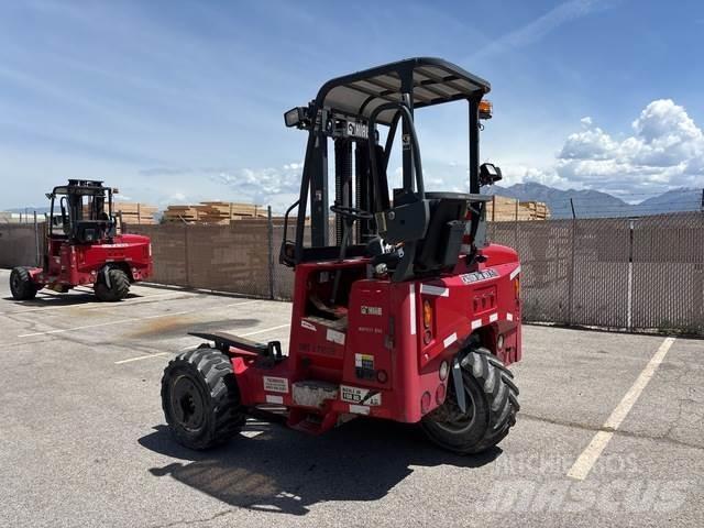 Moffett M55.4 Medbringertruck