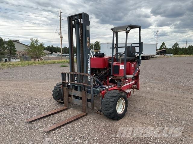 Moffett M5500 Medbringertruck