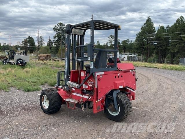 Moffett M5500 Medbringertruck