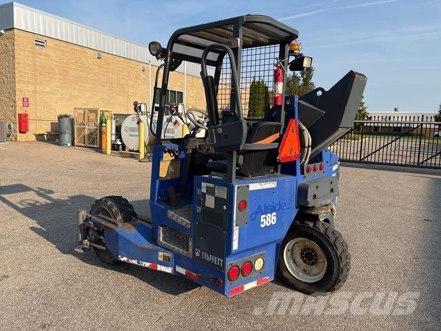 Moffett TM55.4 Medbringertruck