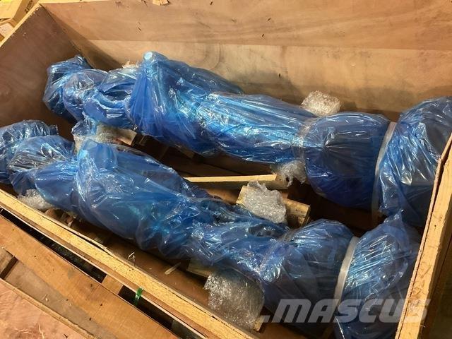 New Holland  Aksler