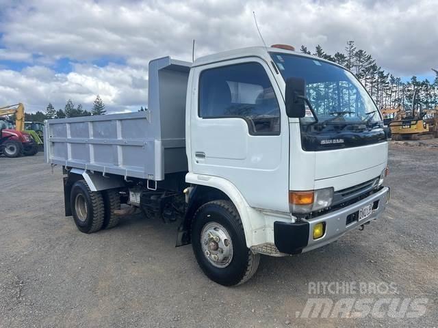 Nissan Condor Lastbiler med tip