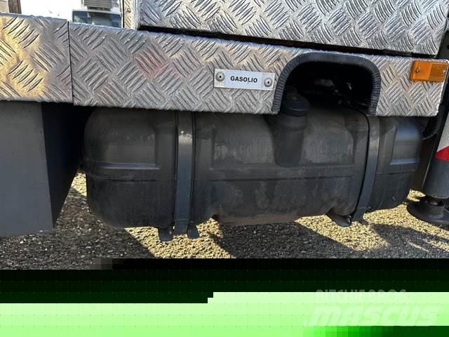 Nissan NT400 Lastbilmonterede lifte
