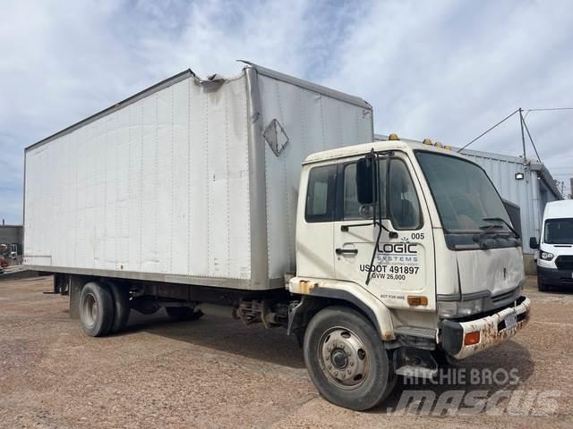 Nissan UD2600 Fast kasse