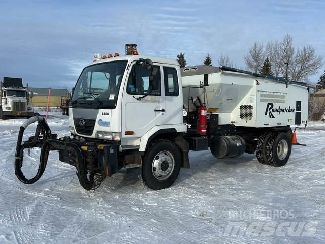 Nissan UD3300 Betonbiler