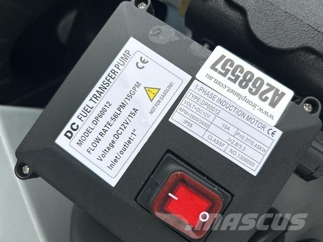  Olsen DD330 Brændstof- og tilsætningstank.