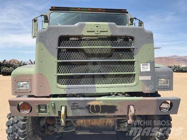 Oshkosh MK29 Lastbiler med tip