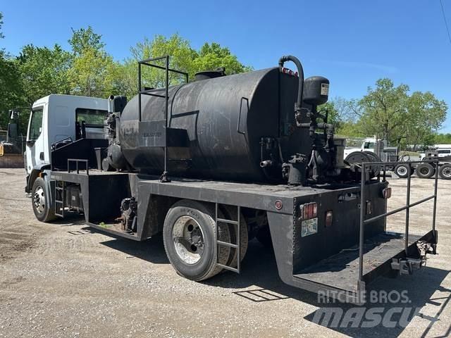 Peterbilt 220 Andre lastbiler
