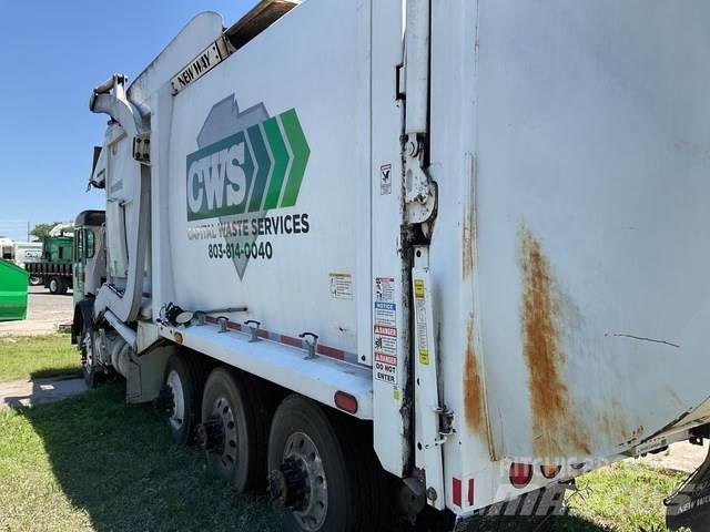 Peterbilt 320 Renovationslastbiler