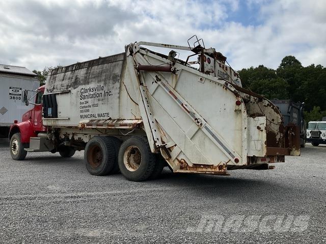 Peterbilt 330 Renovationslastbiler