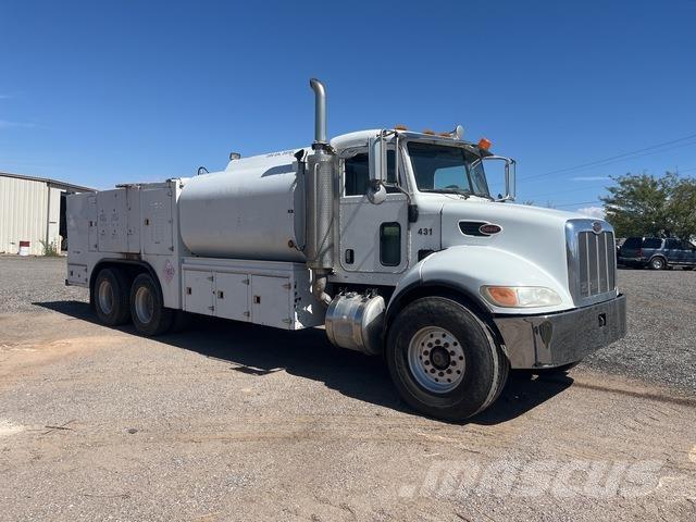 Peterbilt 335 Tankbiler