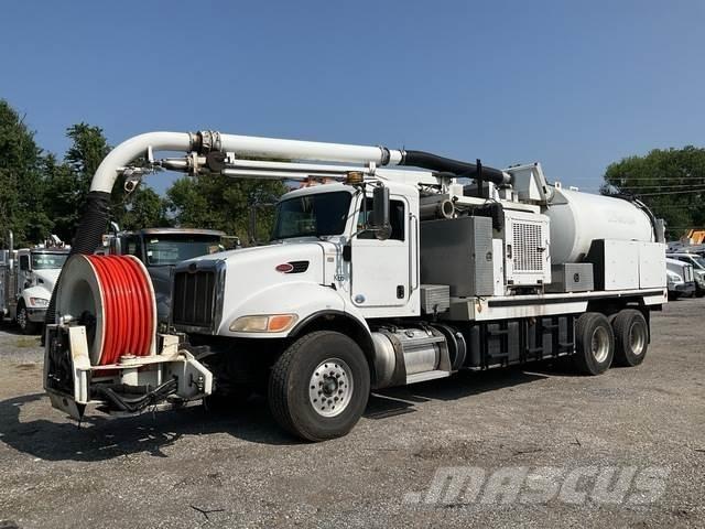 Peterbilt 348 Gravemaskiner på larvebånd