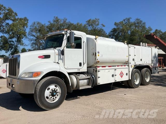 Peterbilt 348 Tankbiler