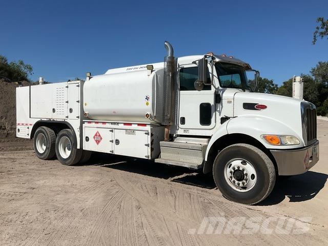 Peterbilt 348 Tankbiler