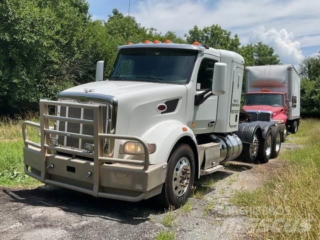 Peterbilt 377 Trækkere