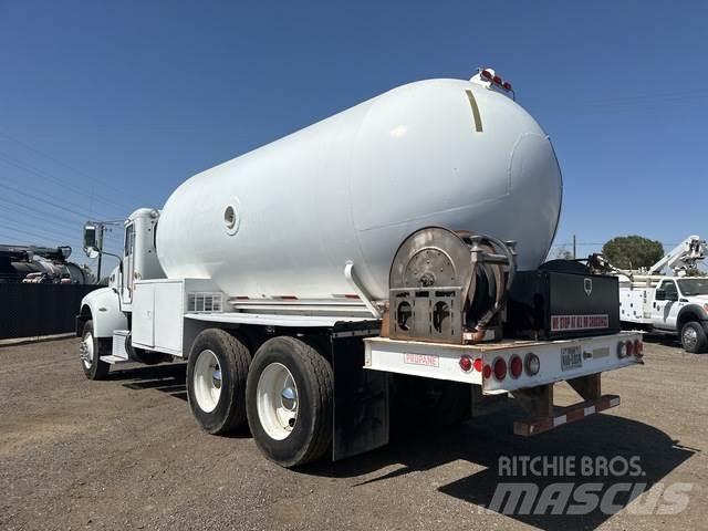 Peterbilt 382 Tankbiler