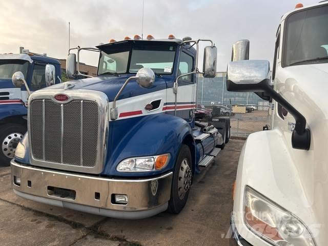 Peterbilt 384 Trækkere