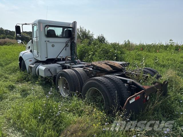 Peterbilt 384 Trækkere