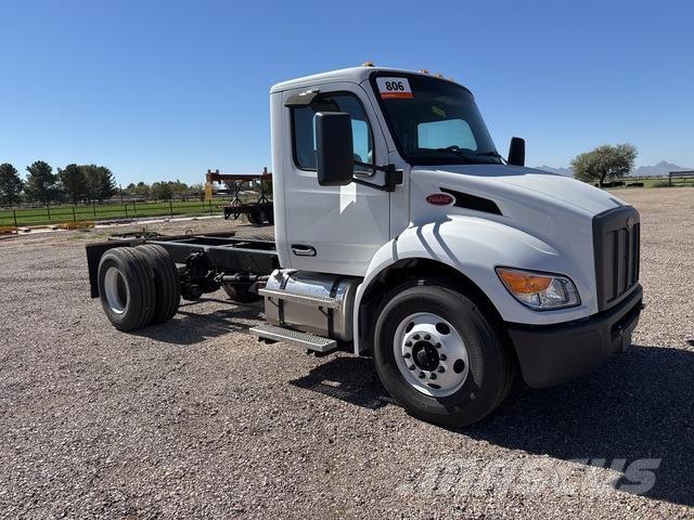 Peterbilt 537 Kabiner og interiør