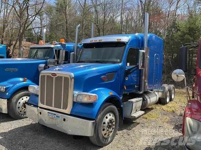 Peterbilt 567 Trækkere